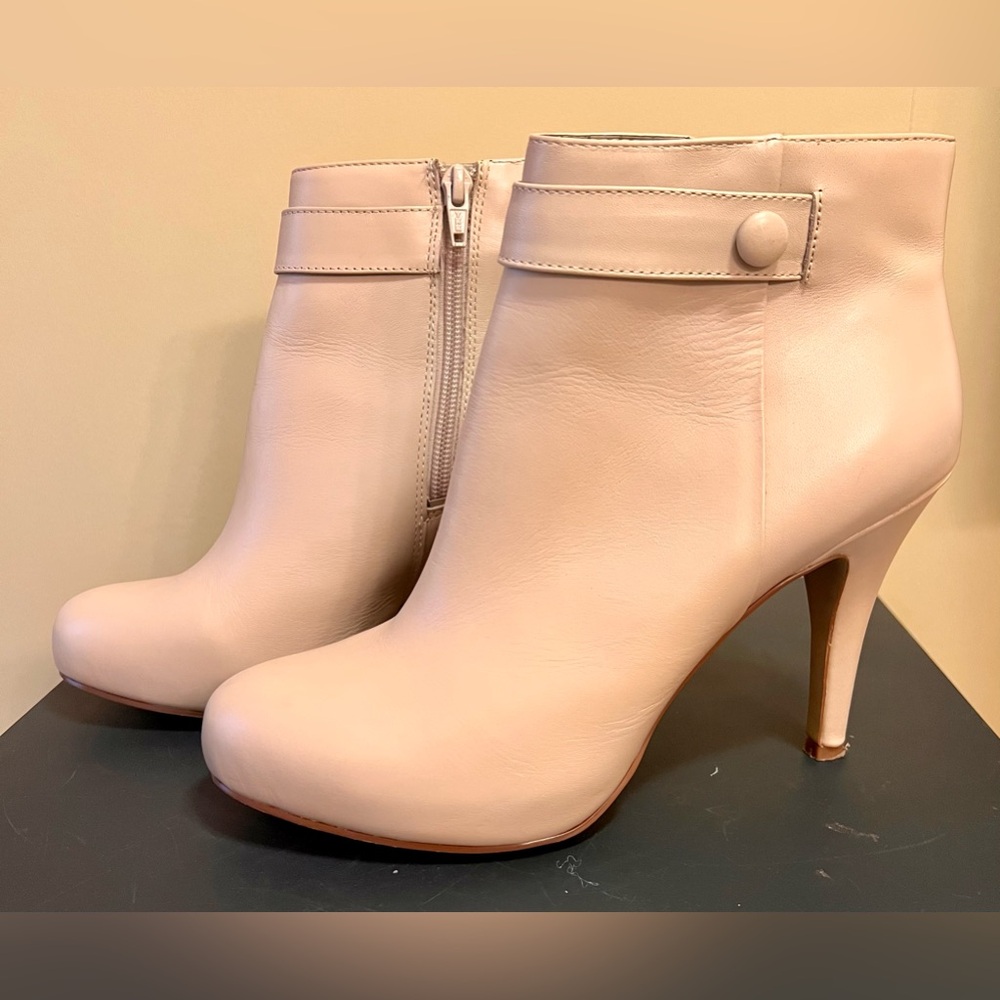 Nine West Jane Tan Leather Ankle Boots